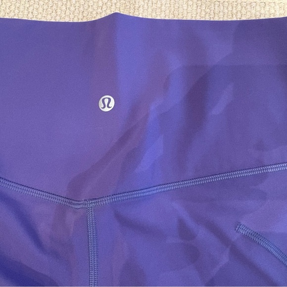 Lululemon Align Scalloped Hem High-Rise Crop 23" Charged Indigo Size 8 - Picture 3 of 5